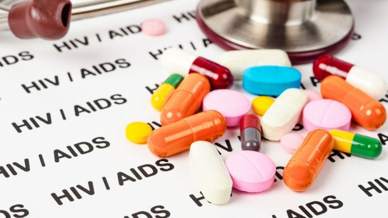 Thuốc ARV hiện tại vẫn là lá chắn an toàn nhất cho người sống chung với HIV 