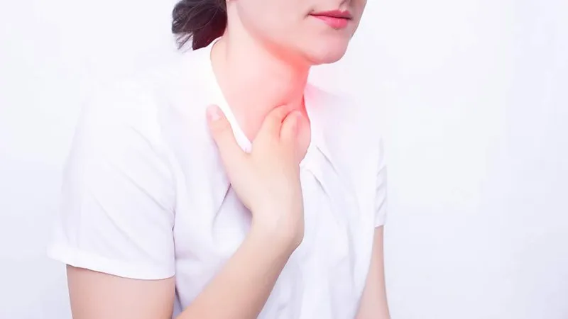 Áp xe quanh amidan: nguyên nhân, triệu chứng và điều trị hiệu quả