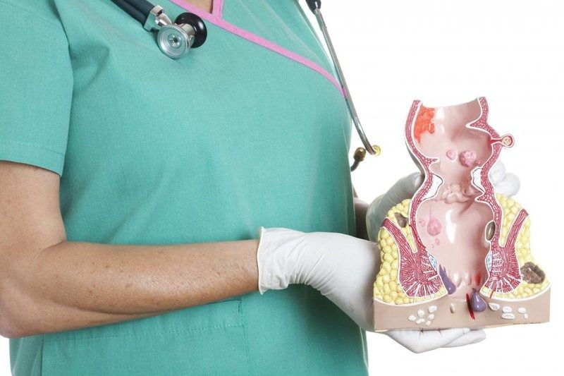 Các biến chứng của bệnh trĩ không chỉ gây đau đớn thể xác mà còn ảnh hưởng nặng nề đến tâm lý 