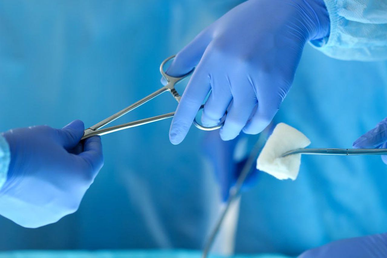 Bệnh viêm đại tràng thiếu máu cục bộ sẽ được tư vấn phẫu thuật trong những trường hợp nặng, nghiêm trọng
