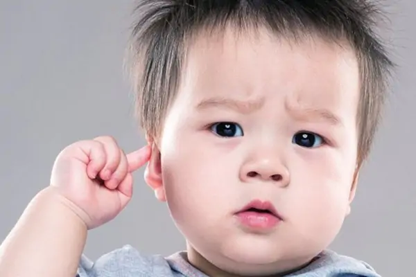 Điếc bẩm sinh là một trong những triệu chứng của hội chứng Bartter