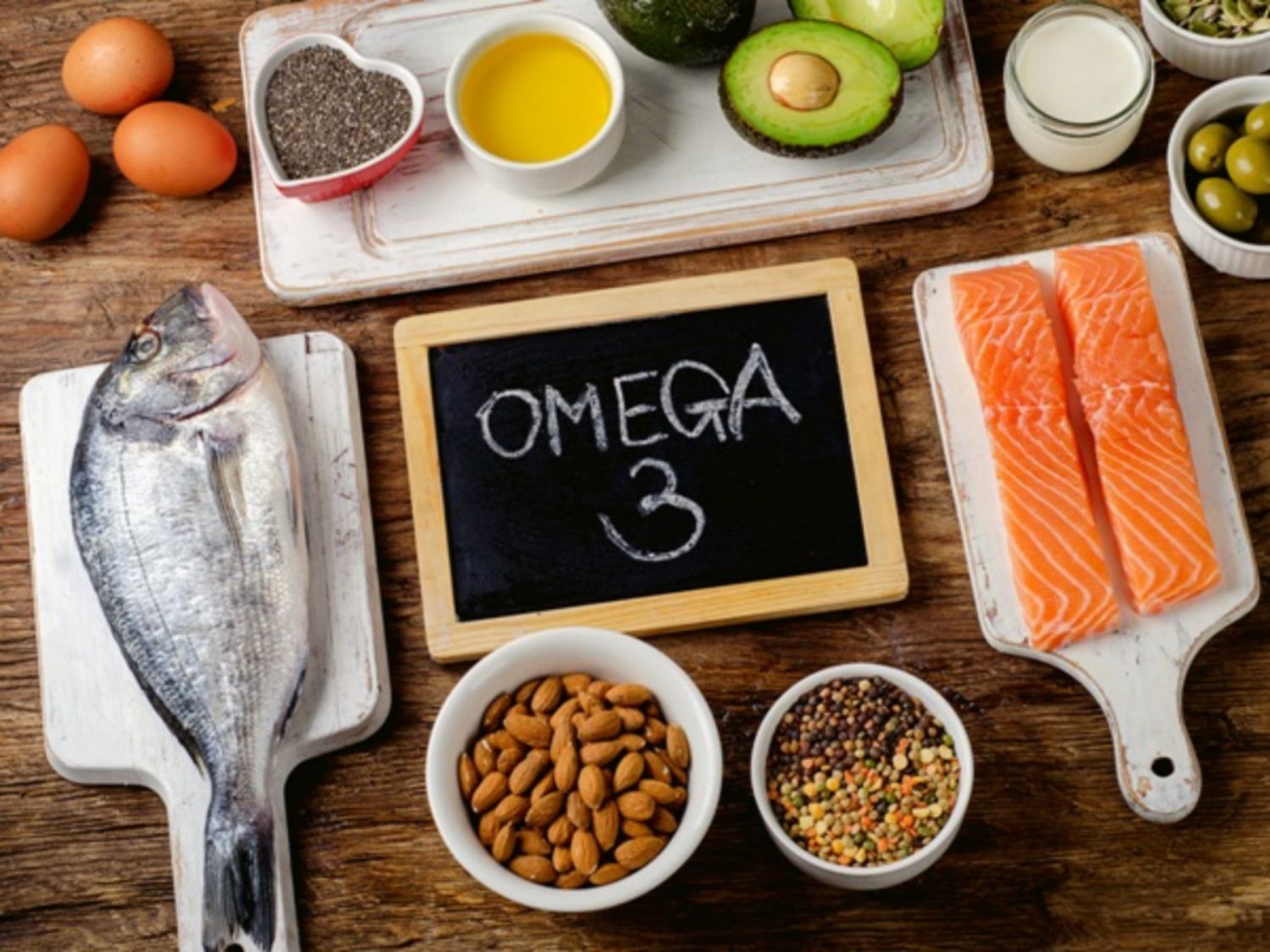 Bổ sung thực phẩm chứa nhiều omega 3 giúp giảm viêm, hỗ trợ quá trình phục hồi nhanh chóng hơn.