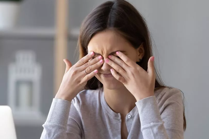 Các triệu chứng bệnh võng mạc tiểu đường thường phát triển dần dần