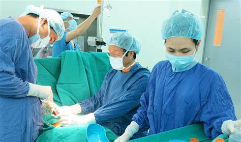 Trẻ bại não có thể bị động kinh hoặc gặp các vấn đề về khả năng học tập và nhận thức