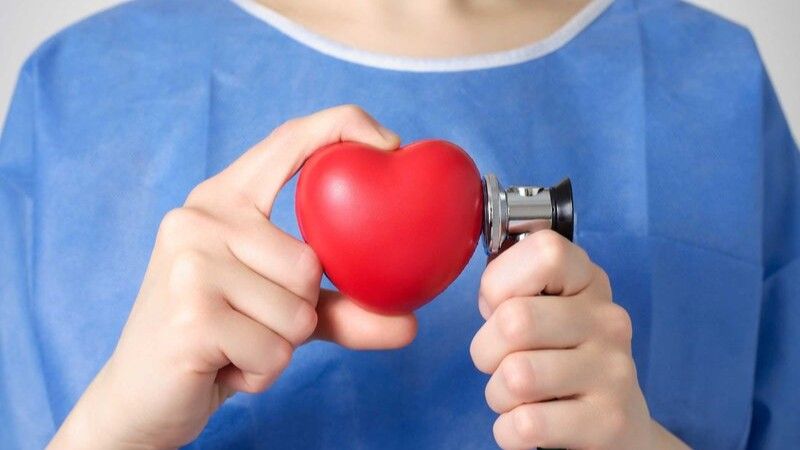 Sử dụng các thiết bị hỗ trợ theo dõi tại nhà giúp người bệnh chủ động quản lý các chỉ số cơ bản của hệ tim mạch