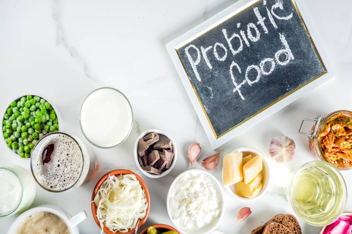 Probiotics là vi khuẩn có lợi giúp cân bằng hệ vi sinh đường ruột và hỗ trợ tiêu hóa