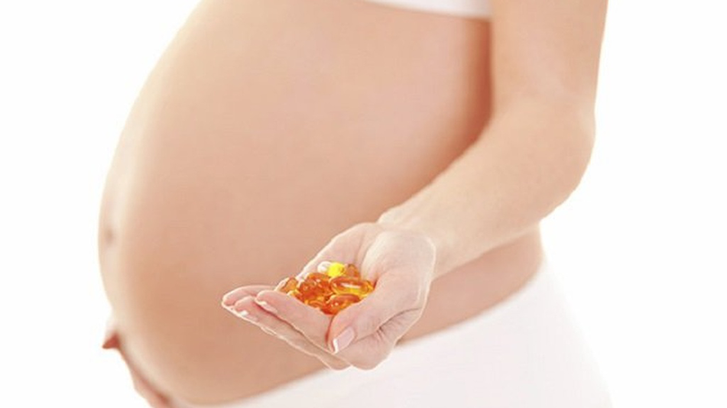 Bà bầu nên uống DHA mỗi ngày