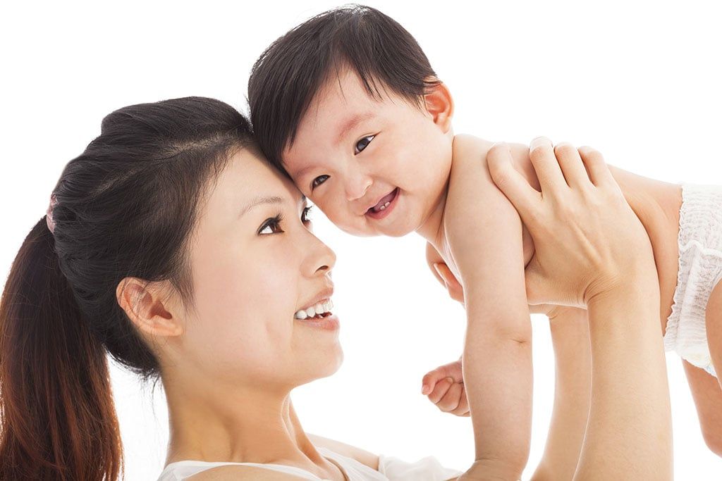 Chăm sóc đúng cách tại nhà là yếu tố then chốt giúp bé nhanh chóng hồi phục 