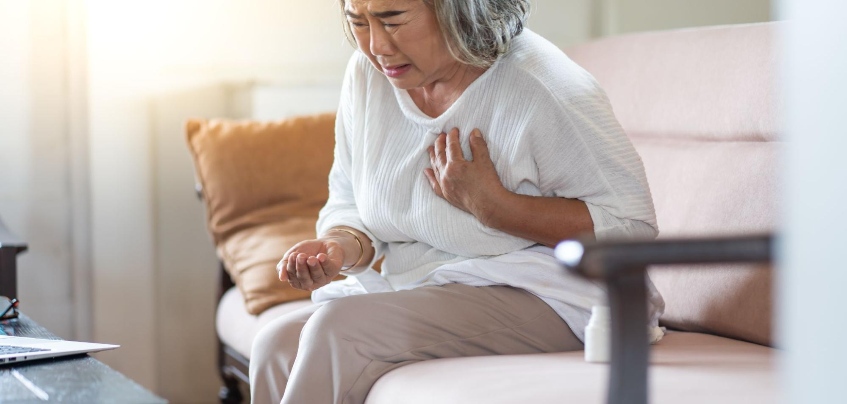 Người lớn tuổi và người có bệnh lý nền cần đặc biệt lưu ý đến các rối loạn nhịp tim