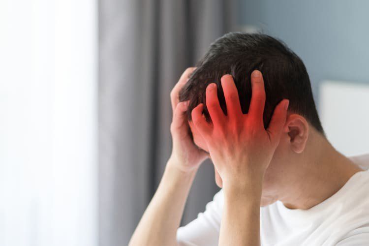 Nghỉ ngơi và giữ cơ thể ổn định giúp giảm cảm giác choáng váng