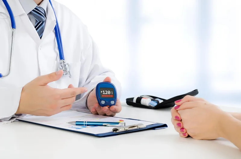 Hình minh họa nên kiểm tra tiểu đường trước khi làm răng miệng