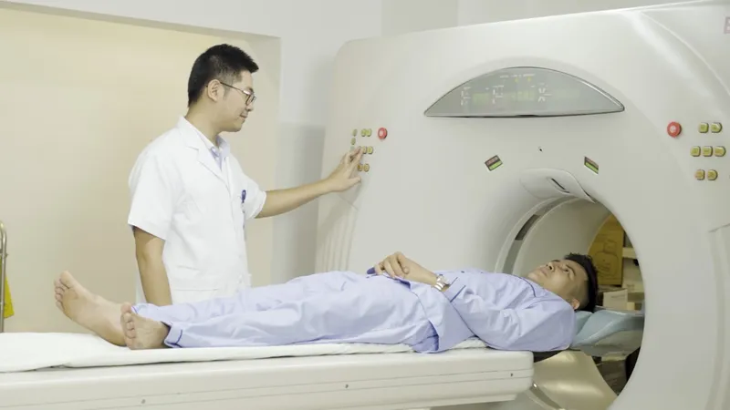 Chủ động tầm soát ung thư phổi định kỳ giúp bảo vệ sức khỏe hệ hô hấp của bạn