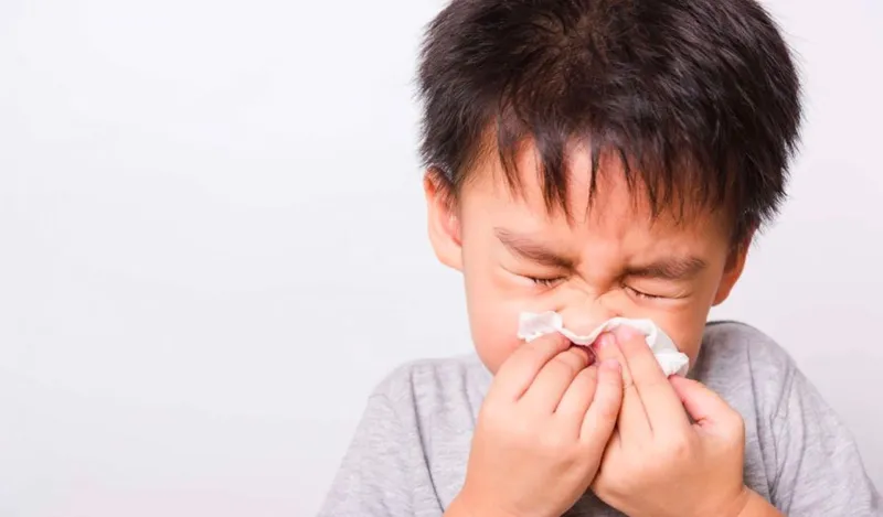 Trẻ sơ sinh rất dễ bị sổ mũi do hệ miễn dịch và đường thở chưa hoàn thiện 