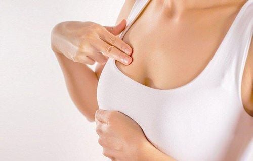 Tự kiểm tra vú tại nhà là thói quen cần thiết để phát hiện sớm các bất thường