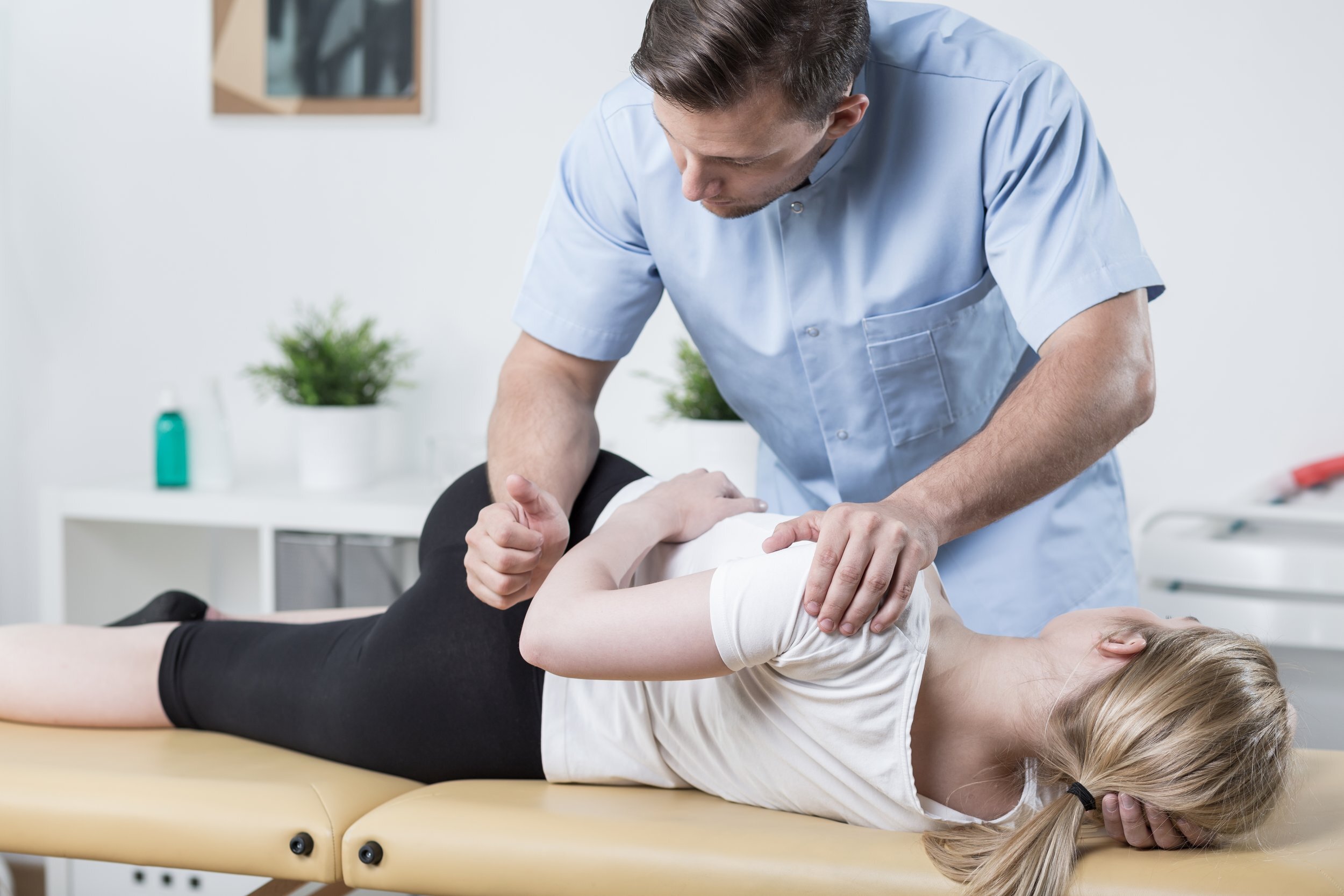 Phục hồi chức năng giúp kéo giãn cột sống, đả thông kinh lạc và giảm đau hiệu quả