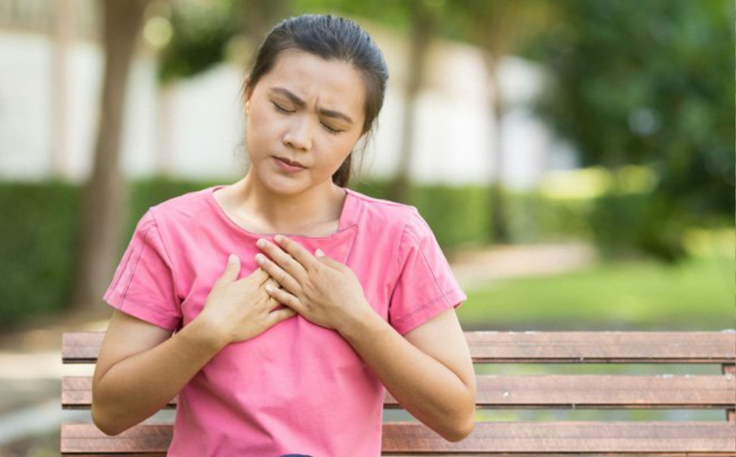 Triệu chứng thoát vị khe hoành