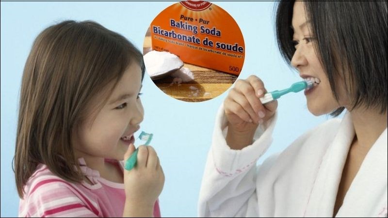 Đánh răng với baking soda giúp giảm mùi hiệu quả