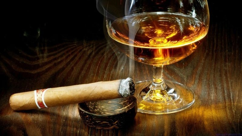 Chế độ dinh dưỡng và không sử dụng chất kích thích giúp bệnh nhân vượt qua tác dụng phụ của điều trị