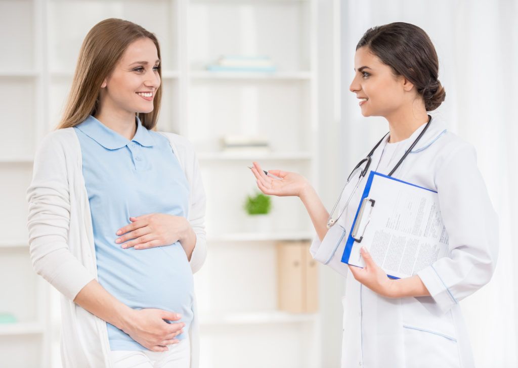 Phụ nữ mang thai cần tham khảo ý kiến bác sĩ chuyên khoa trước khi sử dụng Bostogel