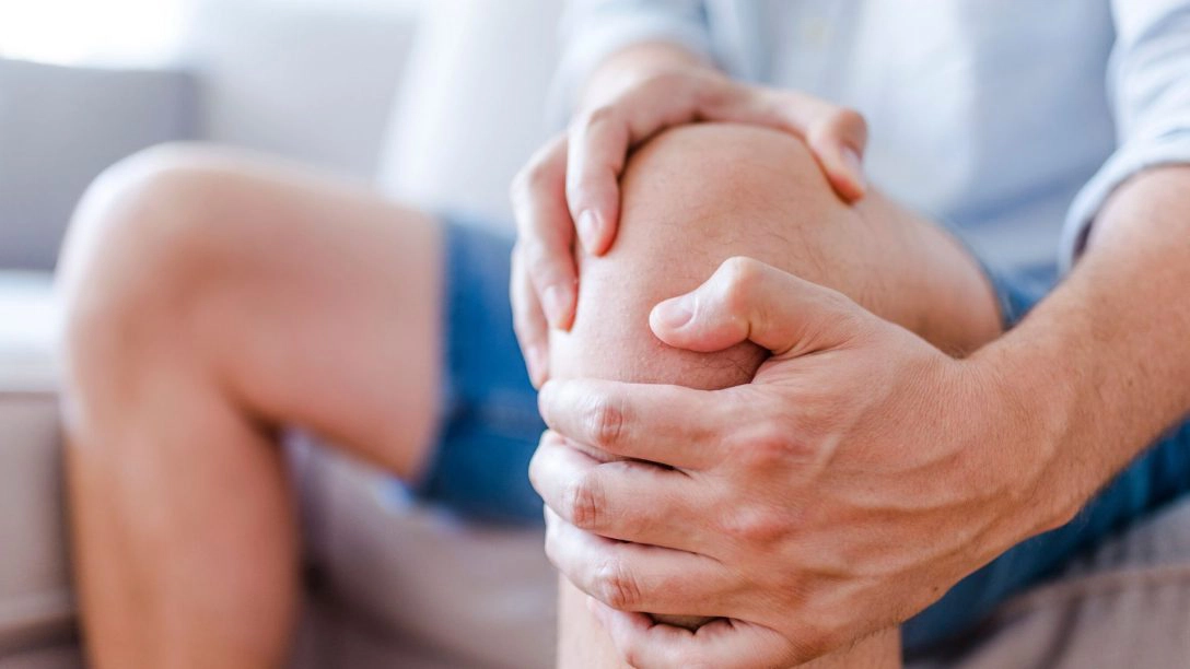 Đau khớp có thể xuất phát từ bệnh lý của dây thần kinh