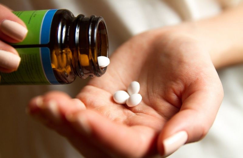 Điều trị sớm giúp kiểm soát triệu chứng và ngăn ngừa biến chứng bệnh lupus ban đỏ.