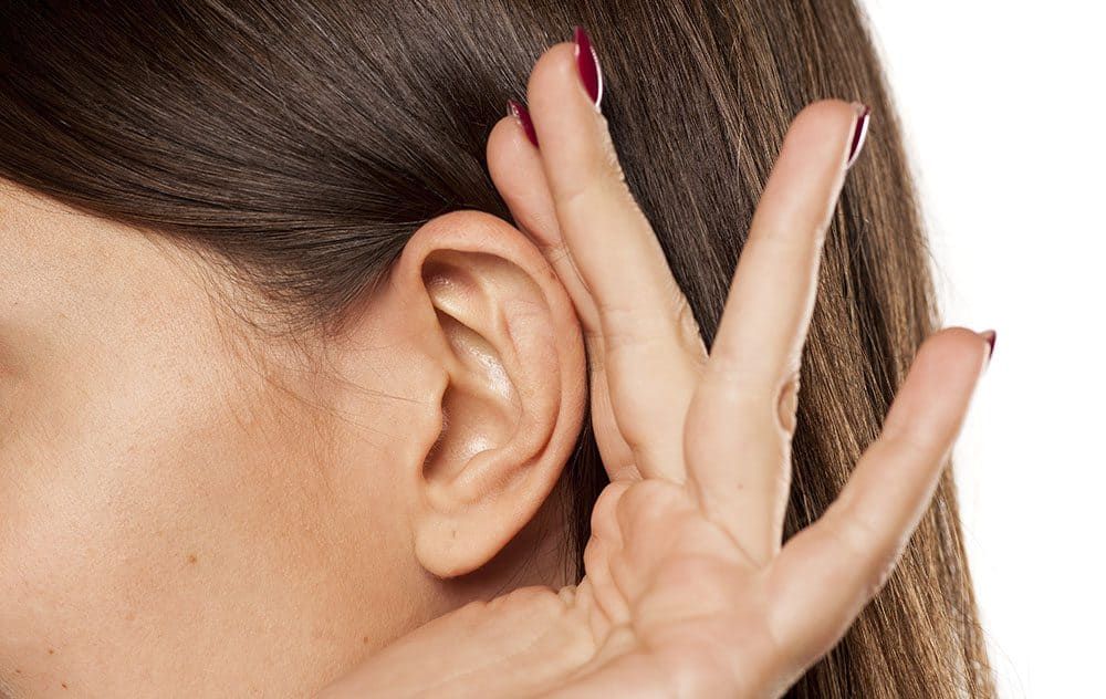 Vệ sinh tai không đúng cách là tác nhân hàng đầu dẫn đến ngứa tai