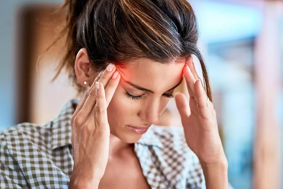 Phụ nữ thường có tỉ lệ mắc đau đầu cao hơn nam giới