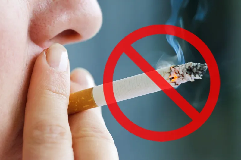 Viêm phổi có thể khiến người bệnh ho kéo dài kèm đờm vàng đặc