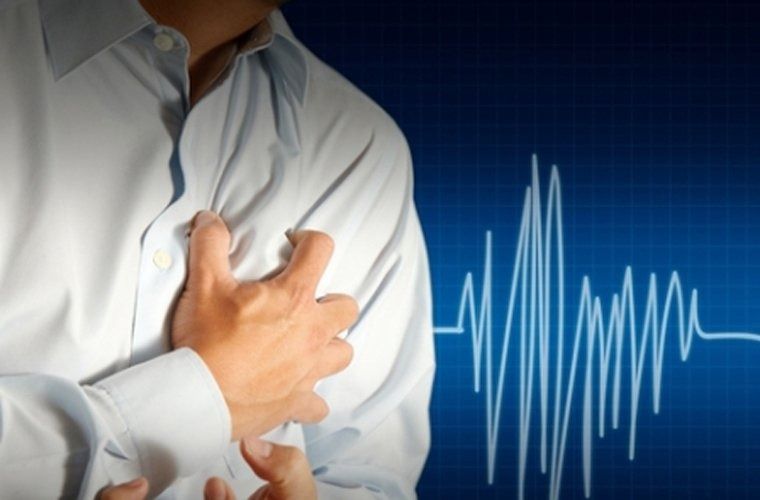Tuân thủ điều trị và theo dõi huyết áp định kỳ giúp ngăn ngừa các cơn kịch phát nguy hiểm