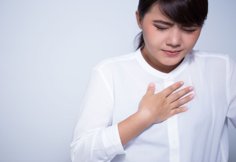 Xuất huyết phế nang lan tỏa gây khó thở