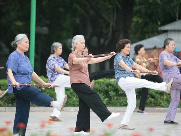 Tập thể dục hàng ngày là một trong những phương pháp phòng tránh bệnh polyp đại tràng