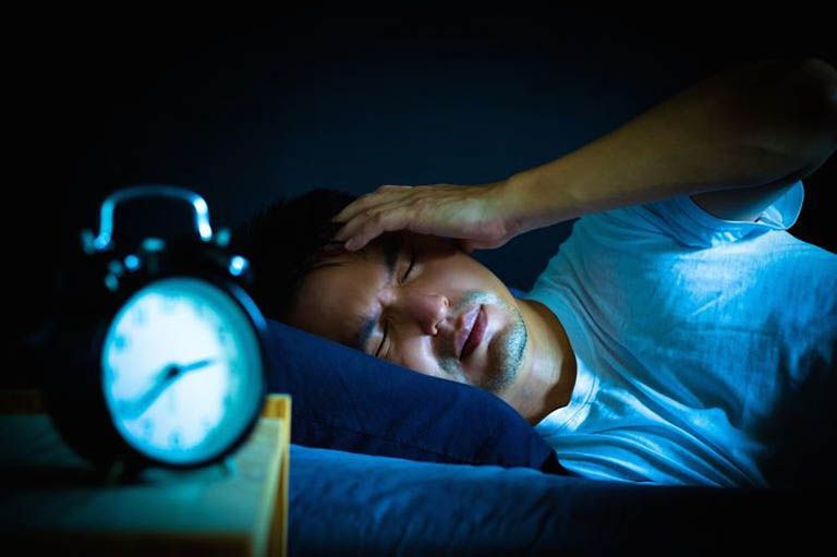 Mất ngủ là rối loạn giấc ngủ, gồm cấp tính (dưới 3 tháng) và mãn tính (trên 3 tháng). 