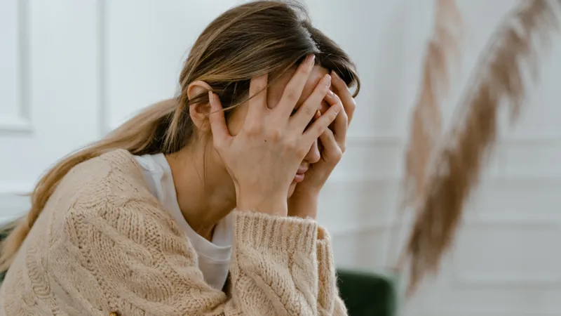 Hình ảnh minh họa xét nghiệm máu kiểm tra hormone tuyến giáp. 