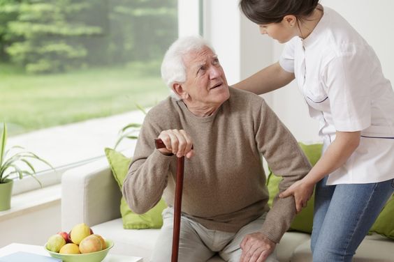 Người cao tuổi có nguy cơ mắc bệnh parkinson cao hơn