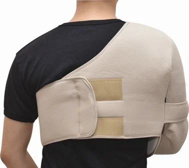 Mang áo Desault được sử dụng trong điều trị bảo tồn trật khớp cùng đòn