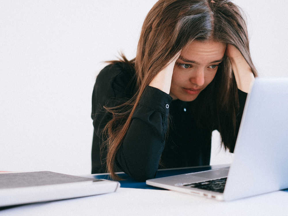 Áp lực căng thẳng là một nguyên nhân gây viêm loét dạ dày