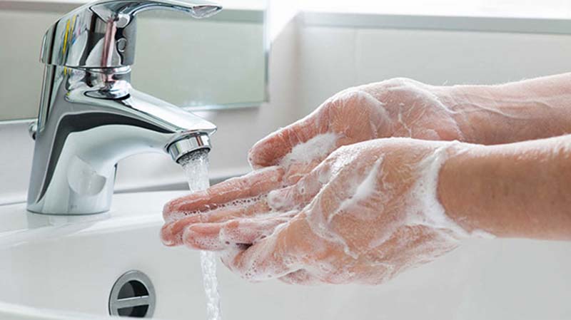 Rửa tay thường xuyên giúp bảo vệ khỏi vi khuẩn và phòng ngừa bệnh