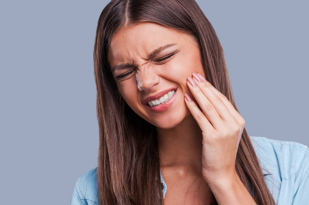 Triệu chứng của viêm khớp thái dương hàm