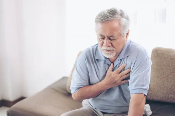 Tùy từng vị trí tổn thương, bệnh nhân sẽ gặp triệu chứng xơ vữa động mạch khác nhau