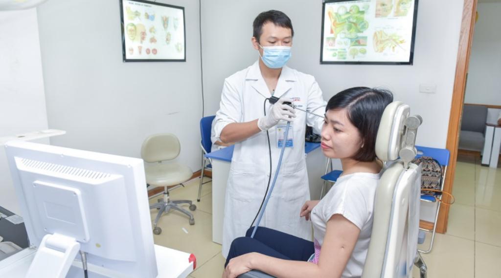 Đi khám bác sĩ chuyên khoa Tai Mũi Họng càng sớm càng tốt sớm khi có dấu hiệu bất thường
