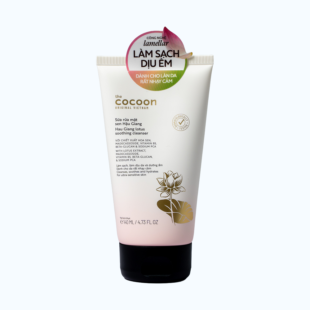 Sữa rửa mặt Cocoon Sen Hậu Giang làm sạch dịu êm cho da nhạy cảm tuýp 140ml