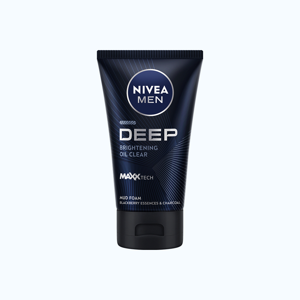 Sữa Rửa Mặt Nam Than Đen Hoạt Tính Hỗ Trợ Sáng Da Deep White Oil Clear Nivea Men 100Gr